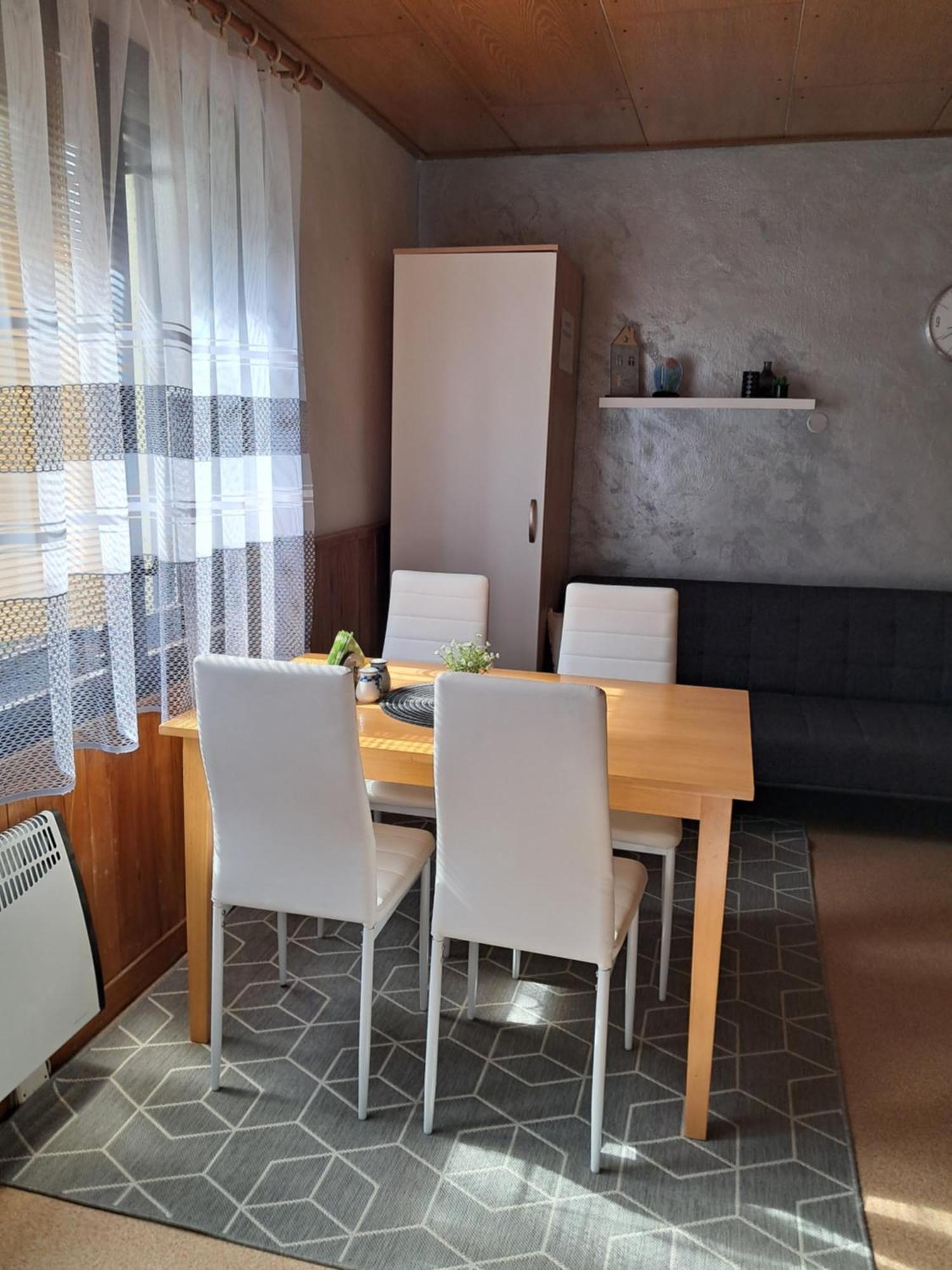 Ubytovani Nad Sklipkem Valtice Ngoại thất bức ảnh